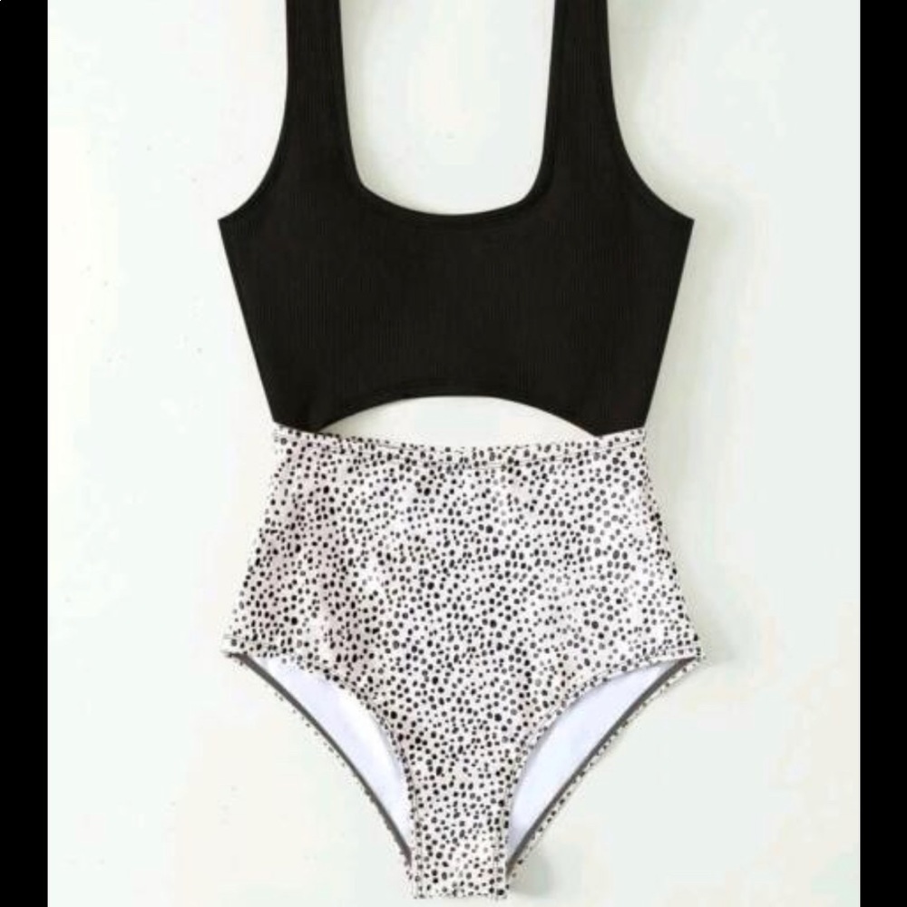 Bikini swim wear